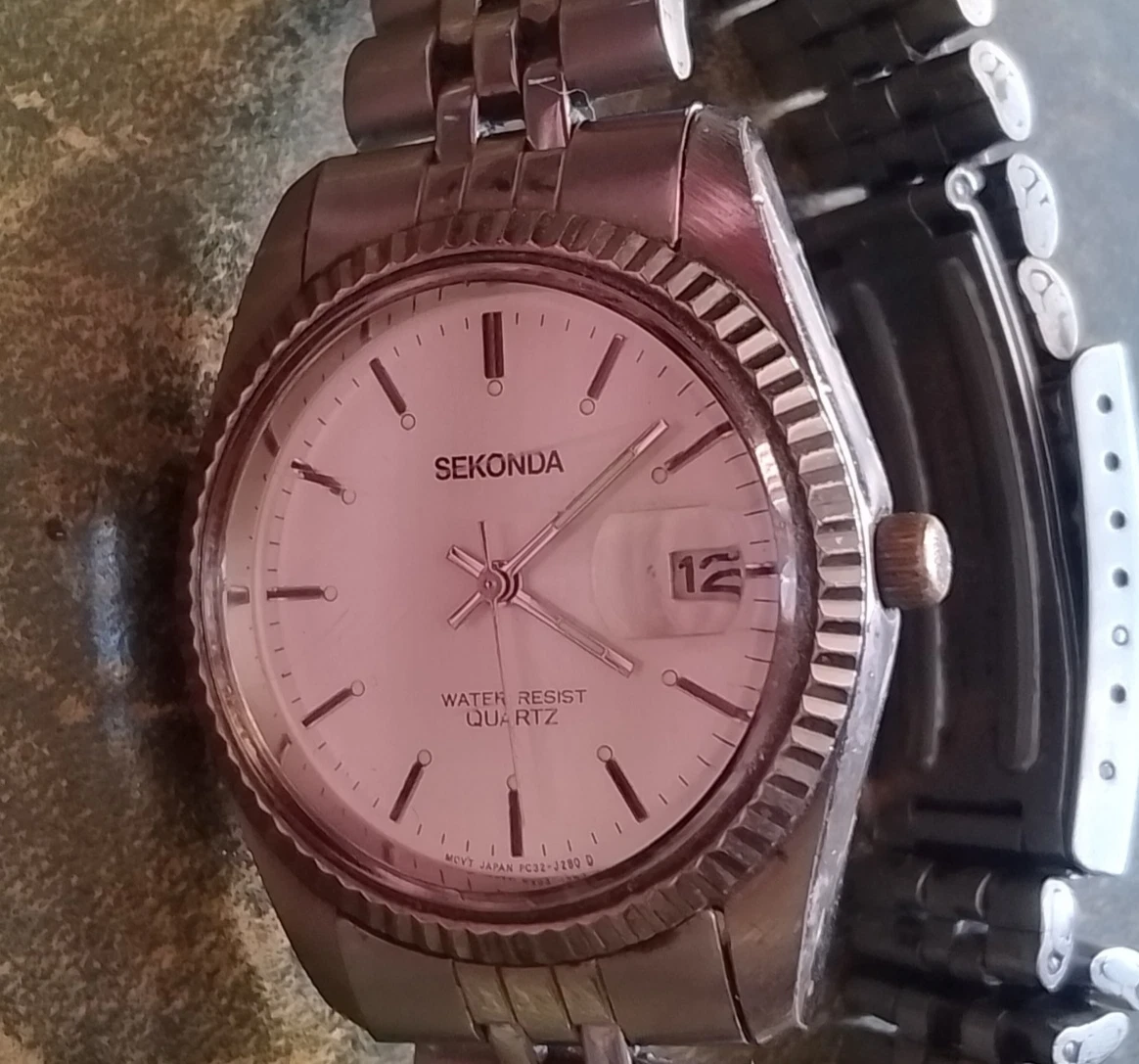 Reloj de pulsera Sekonda para hombre esfera plateada sin probar