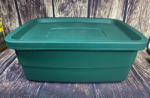 RARE Green VTG Rubbermaid Roughneck Medium Storage Tote USA 0106