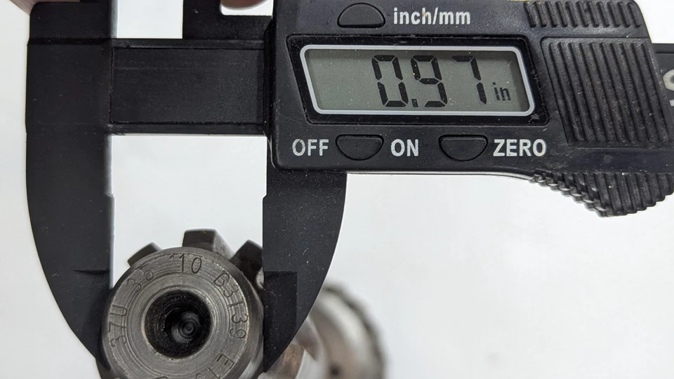 37-35-10 International Input Shaft 22 Tooth 1 1/2 x 10 Spline T698 T699 NEW - Image 3 of 4