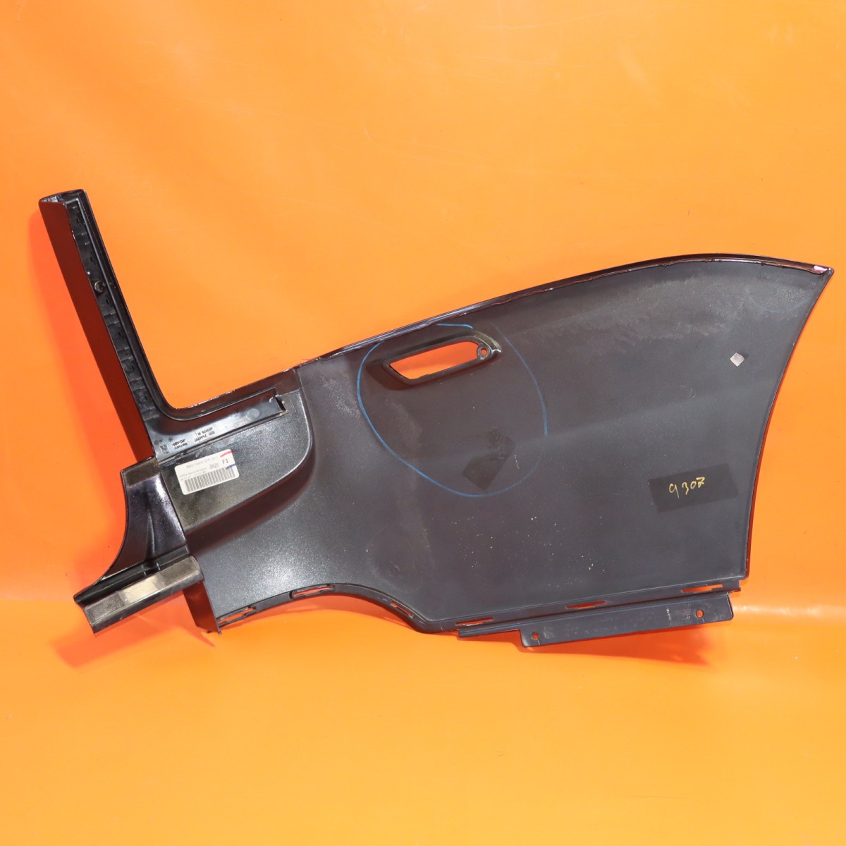 Rolls-Royce Cullinan 2019-2022 REAR+LEFT Rear bumper P/N 8497323