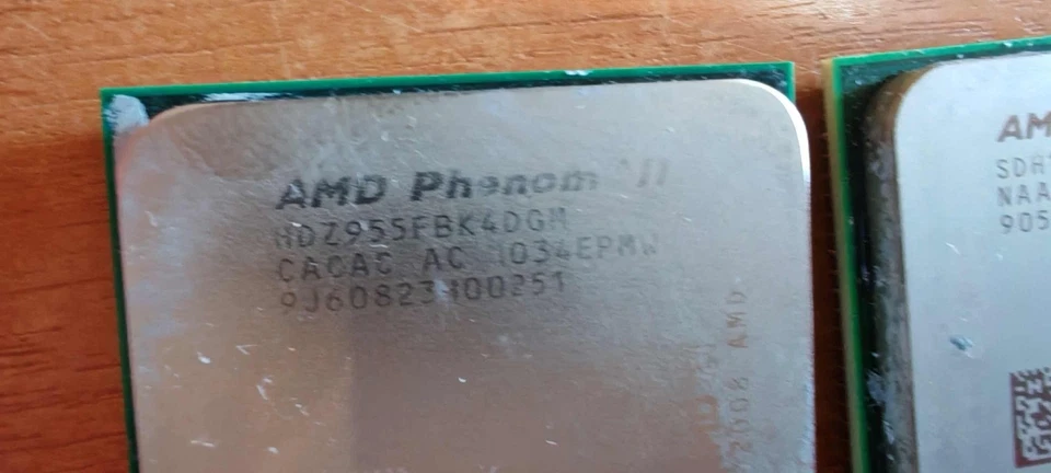 Lotto CPU AMD Phenom X4 Black + Sempron + Chiavette WI-FI/ USB 64 GB - Immagine 2 di 4