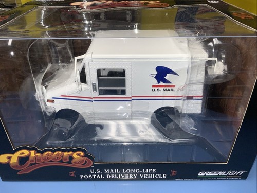 GREENLIGHT LIMITED U.S. MAIL LONG LIFE POSTAL DELIVERY VEHICLE CHEERS 1/18 NEW - Picture 4 of 12
