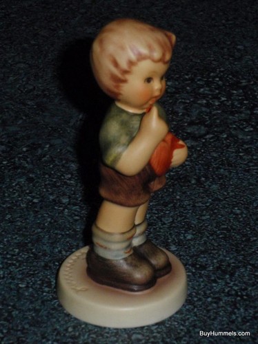 "Sei mein" Goebel Hummel Figur #2050/B Junge mit Herz - 1. Ausgabe - süßes Geschenk! - Bild 6 von 7