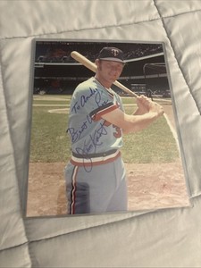 Twins Phillies LHP Jim Kaat Autographed 8x10 Photo HOF