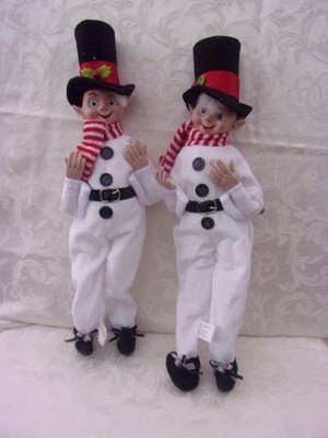 2 Raz Imports White  Outfit Black Boots Hat Belt Christmas Elves Posable 16''