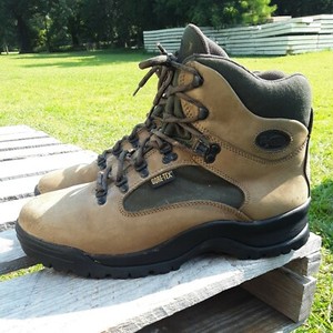 vasque boots skywalk