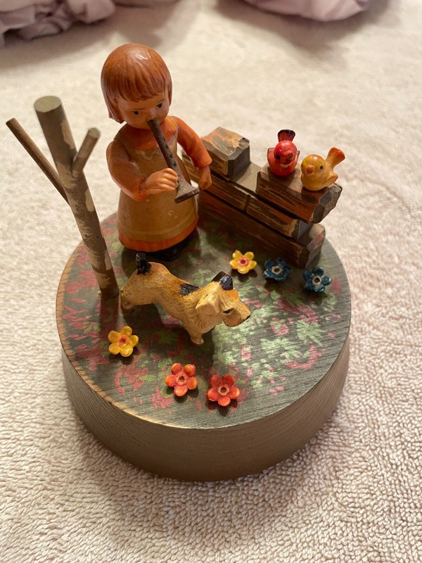 Vintage ANRI Thorens Swiss Folk Art Music Box Hand Carved