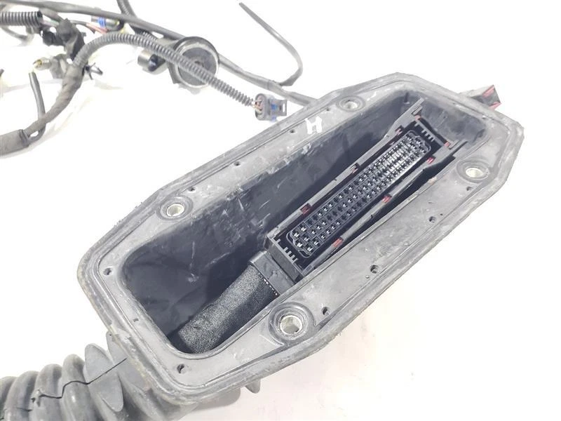 Arnés de cableado del motor 2,3 L Turbo4 cilindro tracción delantera enchufe astillado OEM 2008 SAAB 9-5 Foto 2 de 4