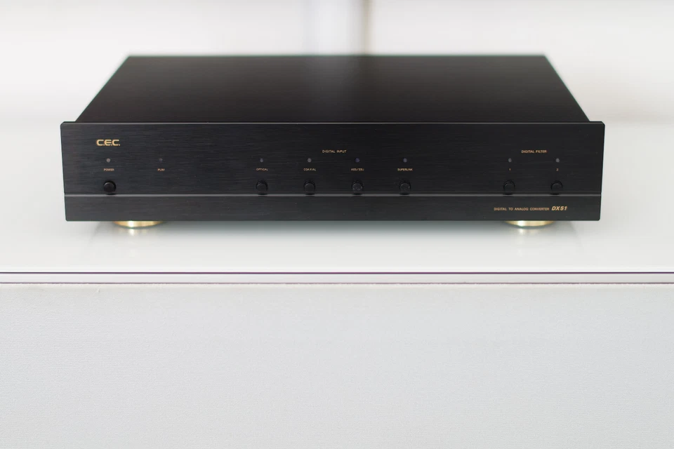 C.E.C. DX51 mk1 4 x PCM1702 - SM5843AS1 - CS8412-CS DAC Converter - Image 3 of 4