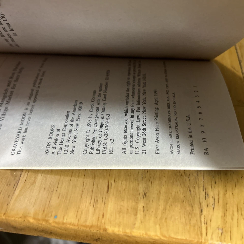 Graveyard Moon by Carol Gorman paperback Book Vintage Horror 1st Ed First Print - Image 3 of 3