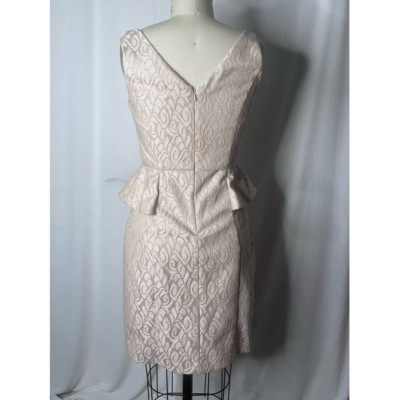 Belle Badgley Mischka Cream Lace Peplum Dress Size 4