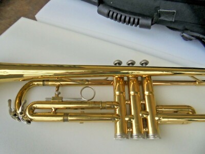 HOLTON TRUMPET MODEL T602 | eBay