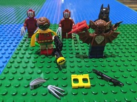 LEGO 70905 Batman 5 Minifigs Only Robin Man-Bat Kabuki Twins + Accessories