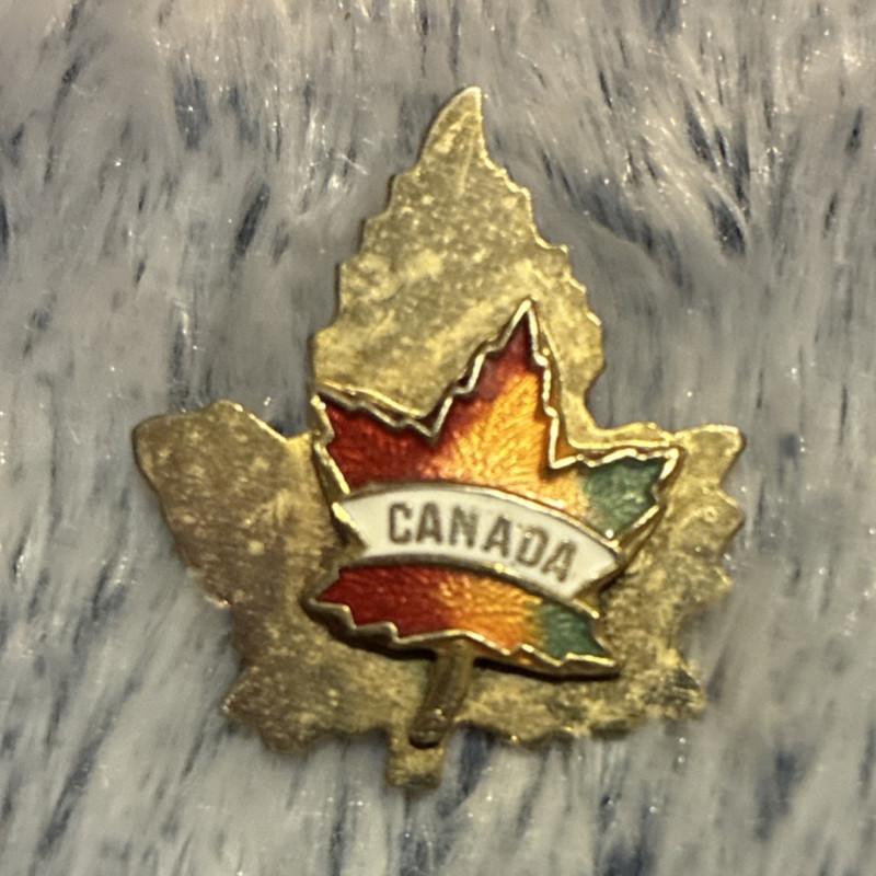 Vintage Canada Maple Leaf Souvenir Pin Gold Tone Red Enamel "CANADA"
