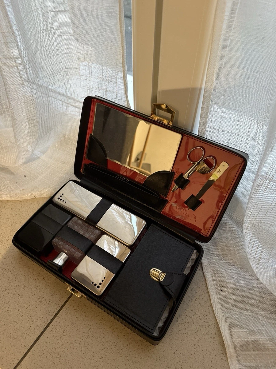 Yves Saint Laurent vintage trousse de toilette Plastique Bleu ref.27995