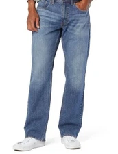 Men's Signature by Levi Strauss & Co Gold Relaxed Fit Stretch Waistband Jeans