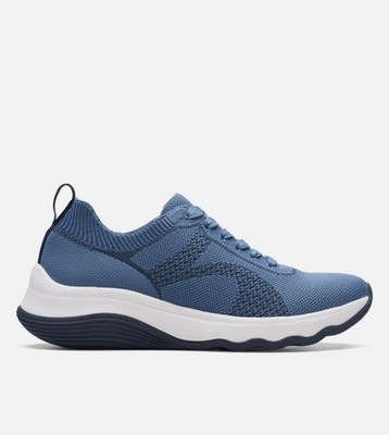 Clarks Cloud Stepper Women's 7.5 Circuit Tie Denim Blue Knit 26174950
