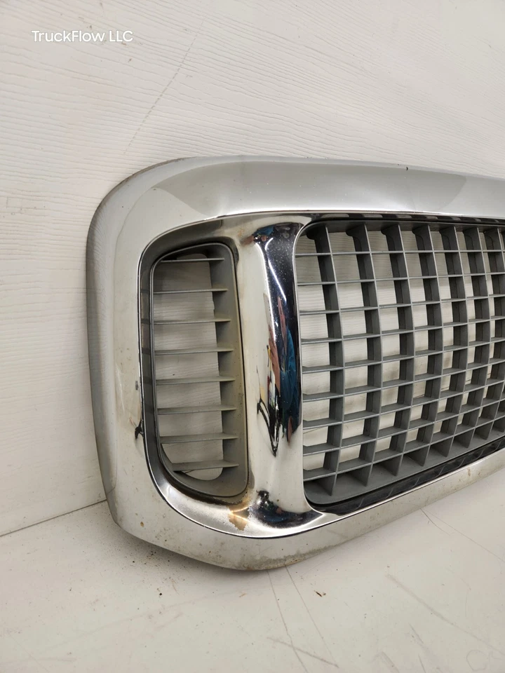 Grelha dianteira Ford Excursion 2000-2004 com emblema fabricante de equipamento original - Imagem 2 de 4