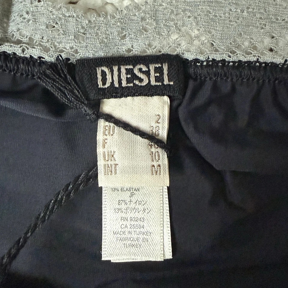 Bragas Diesel Negras De Colección Borde de Encaje Para Mujer Talla Mediana Y2k Años 2000 Sin Stock Foto 3 de 4