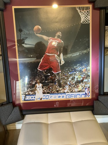 LEBRON JAMES 16X20 AUTOGRAPHED PHOTO FRAMED -DOUBLE MATTED- PSA/DNA COA- CAVS