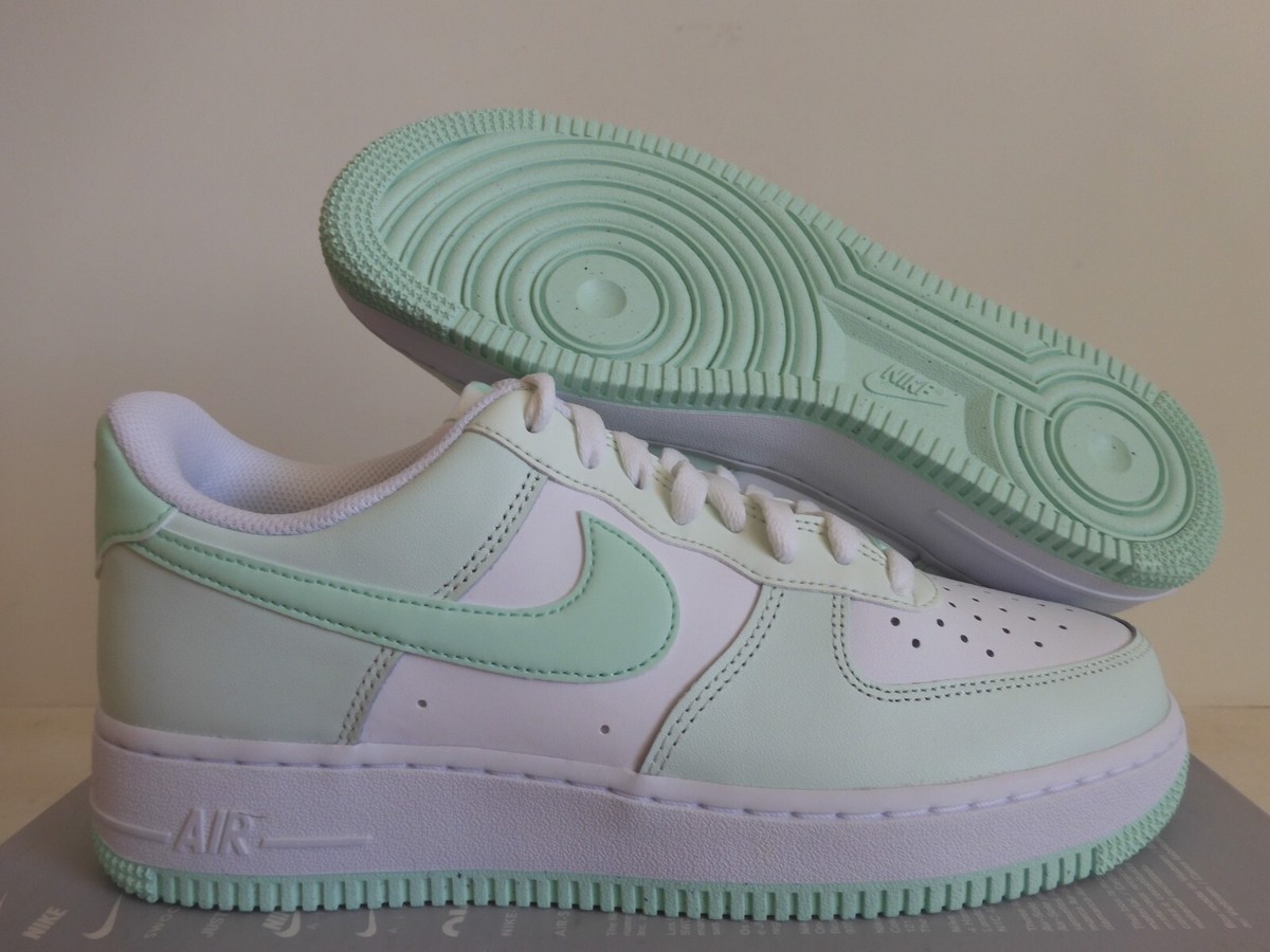 NIKE AIR FORCE 07 BARELY GREEN-MINT FOAM-WHITE SZ [FZ4123-394