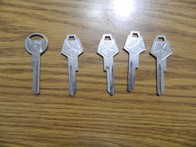 5 Vtg. Uncut Key Blanks for Chrysler/Dodge/Plym Primary/Secondary Keys 1966-1984