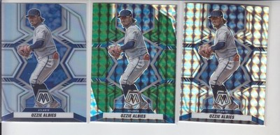 3 - 2022 Mosaic OZZIE ALBIES Silver Prizm, Green, Silver Braves #131