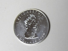 1989 Canada Maple Leaf 1 oz .9999 Fine Silver 5 Dollars Queen Elizabeth II 9226