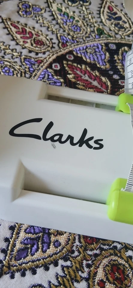 Clarks Foot Measuring Gauge Shoe Size Guage Measuring Tool. - Image 3 of 4