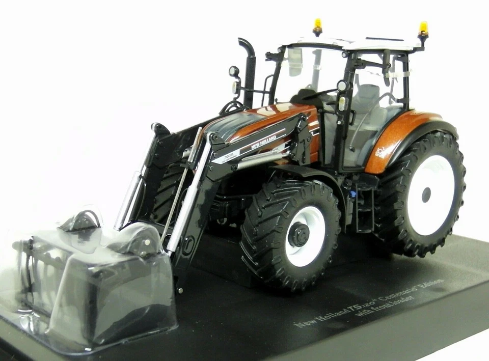 UH 1/32 Scale 6206 New Holland T5.120 Fiat Centenario + 740TL Loader Tractor - Image 3 of 4