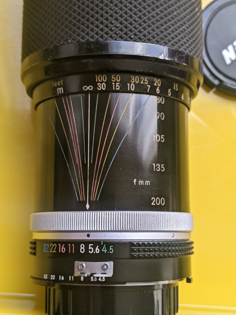 Nikon zoom-nikkor auto 1:4.5 f=80mm ~ f=200mm 125171 Camera Lense