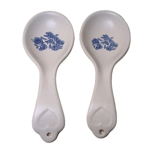 Beautiful Vintage Collectibles Pfaltzgraff Yorktown Pattern Spoon Two pieces 