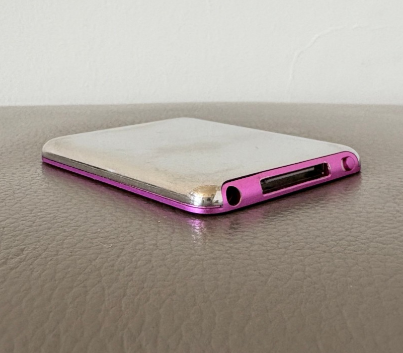 iPod Nano 3rd Gen 8gb Pink (A1236) Bundle w/ Charger - TESTED GOOD