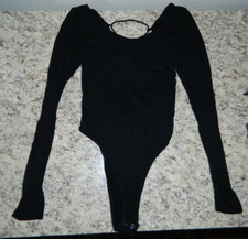 Women s Black LS Bodysuit w/Criss Cross Back Size Small