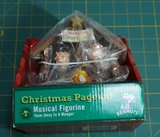 Peanuts Presenting A Christmas Pageant Nativity Manger Music Box Away In Manger