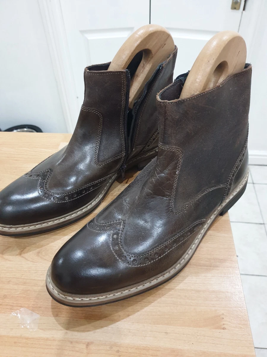Pavers boots deals sale