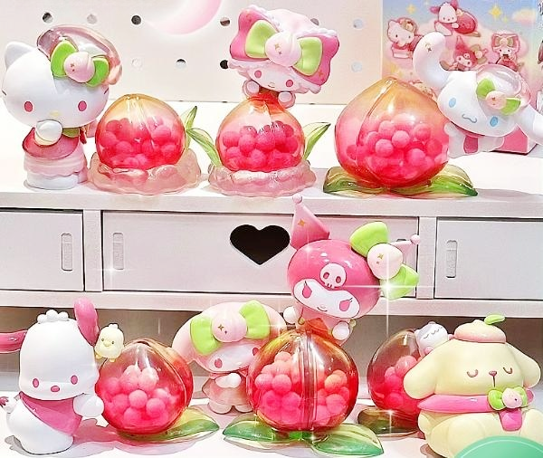 Toptoy Sanrio Characters Vitality Peach Paradise Series Blind Box