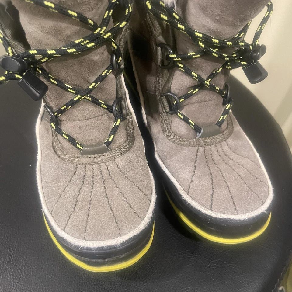 SOREL Tivoli II Youth Winter Rain Snow Waterproof boots Size 3 Green - Image 3 of 4