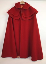 VICTORIAN RED WOOL LADIES CLOAK
