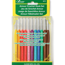 Clover Amour Crochet Hook Set 10pcs Aluminum Ergonomic Soft Grip Set 3672