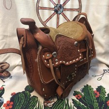 Vintage 1970's tooled leather saddle bag purse cognac Mexico shearling