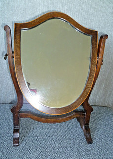 Antique Dressing Table Mirror Shield Shape Freestanding Tilt Vanity Mirror