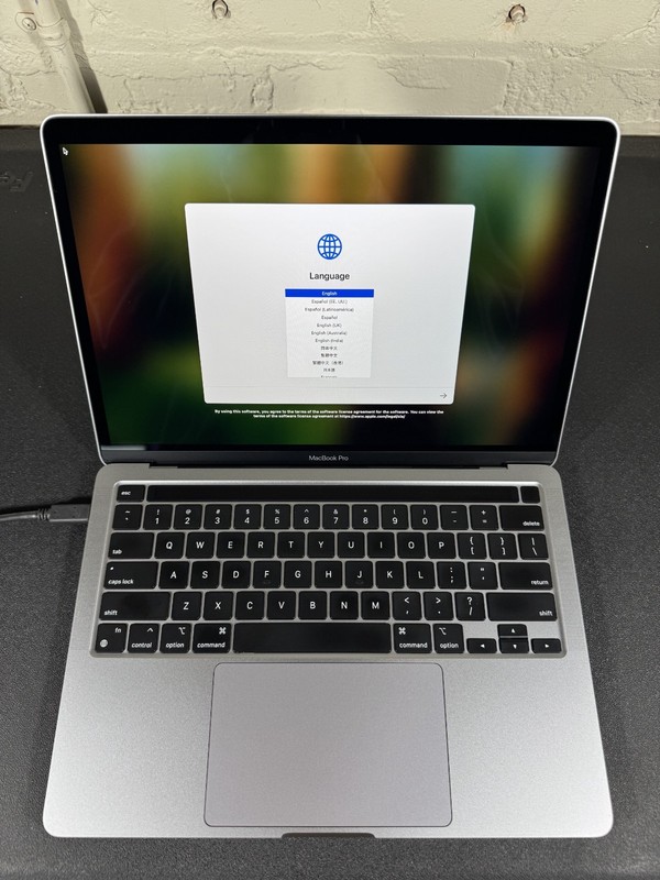 Apple MacBook Pro A2338 13" M1 8C/8C 16GB 512GB Mac OS | READ