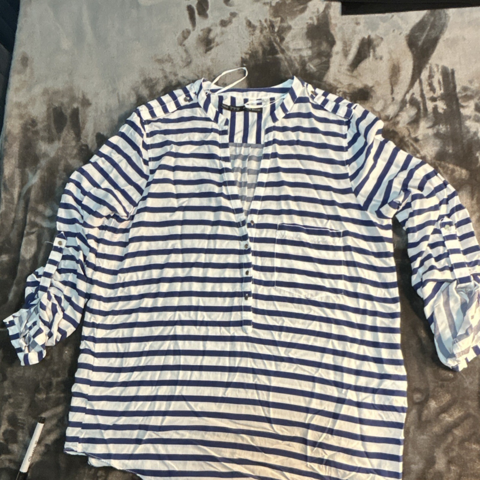 ZARA BASIC Striped Button V-Neck Blouse Blue White Roll Tab Sleeve Women's L