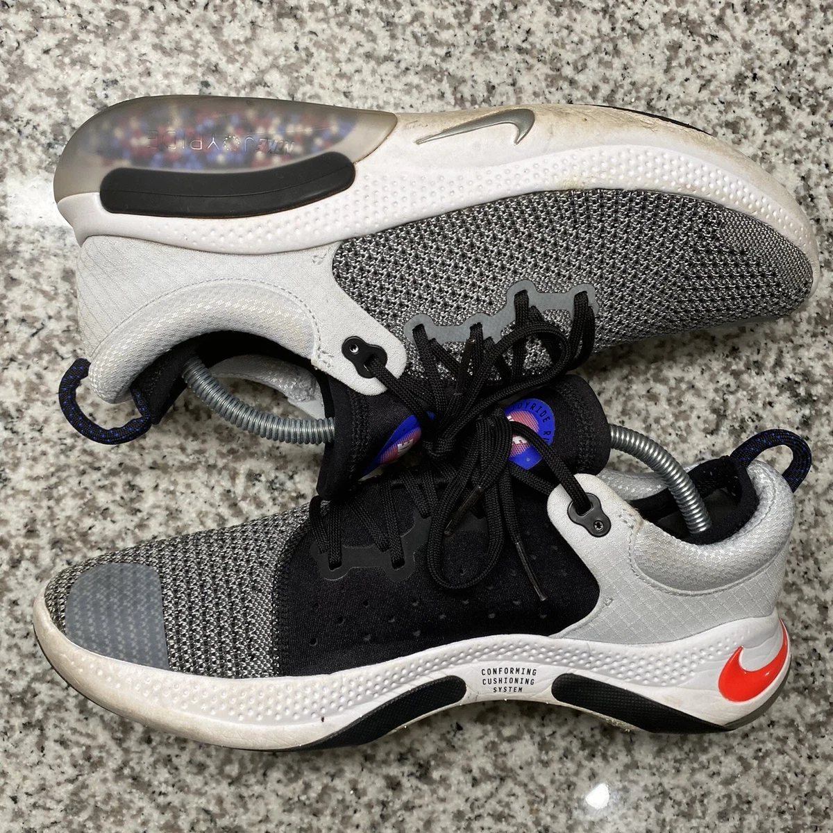 Nike conforming cushioning sales