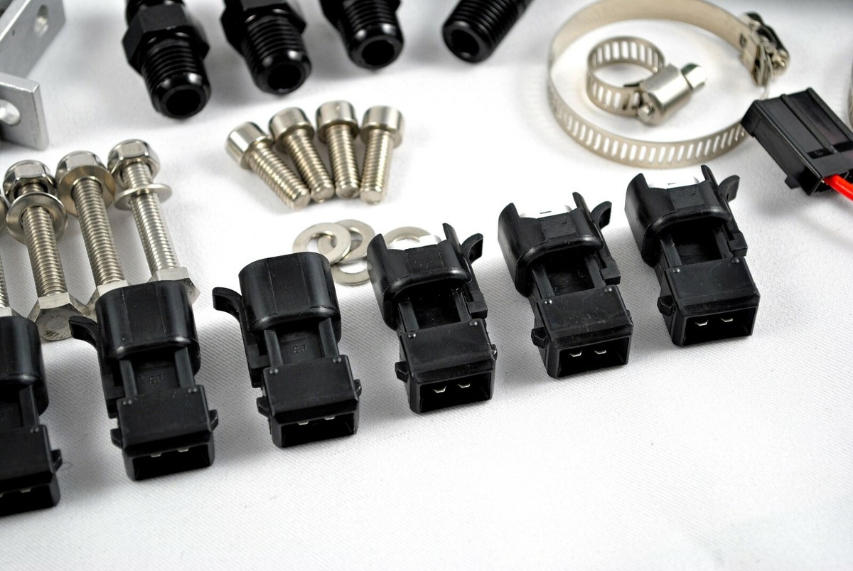 fit Nissan 300zx Z31 Injector dynamics ID1050x fuel rail