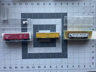 3 N Scale Box Cars  Atlas Burlington, Union Pacific 40' Live Stock, & Minitrix