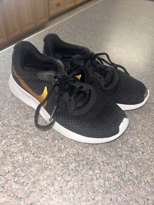 nike tanjun good for walking