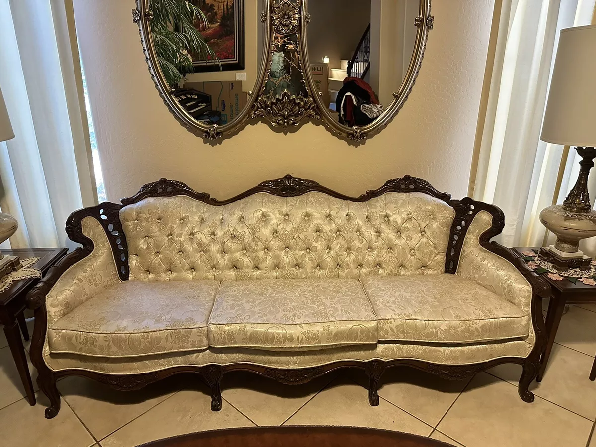 Queen anne lounge online suite for sale