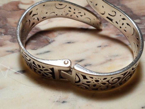 Vintage Brighton Clamper Bracelet - Picture 2 of 3